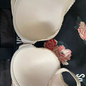 Victoria’s Secret push-up bra 36C